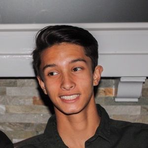 Meet your Posher, Logan